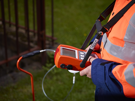 Tracer gas leak detection in a house in Mauritius