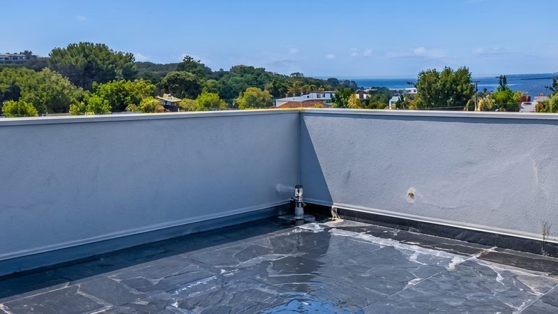 Shared flat roof